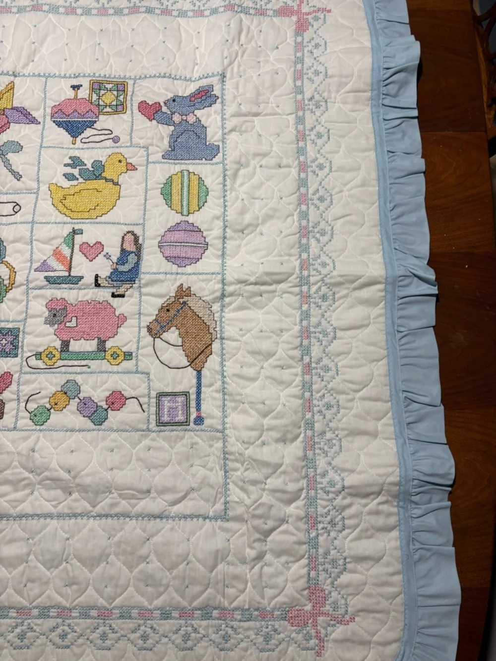 Janlynn Vintage cross-stitch baby quilt Dreamland